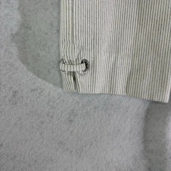 Chico's Perfect Stretch 1 Pull On Cropped Stretch Pants Taupe White Stripe‎ Sz 8 - Picture 4 of 6